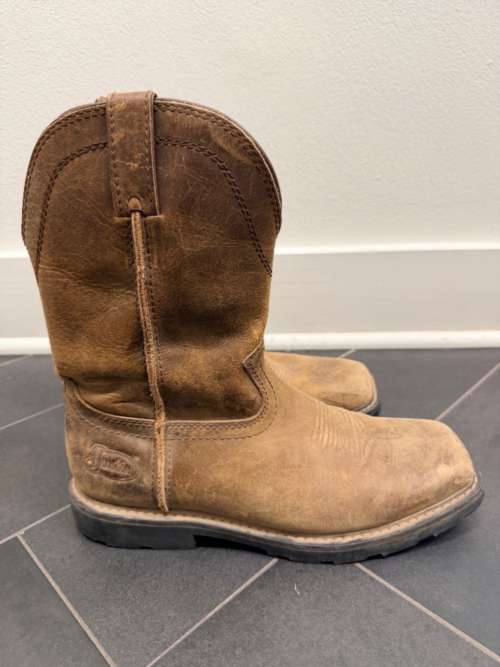 Justin Men’s Boots size 8.5